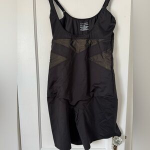 Cacique Shapewear Sz 18/20 BNWOT